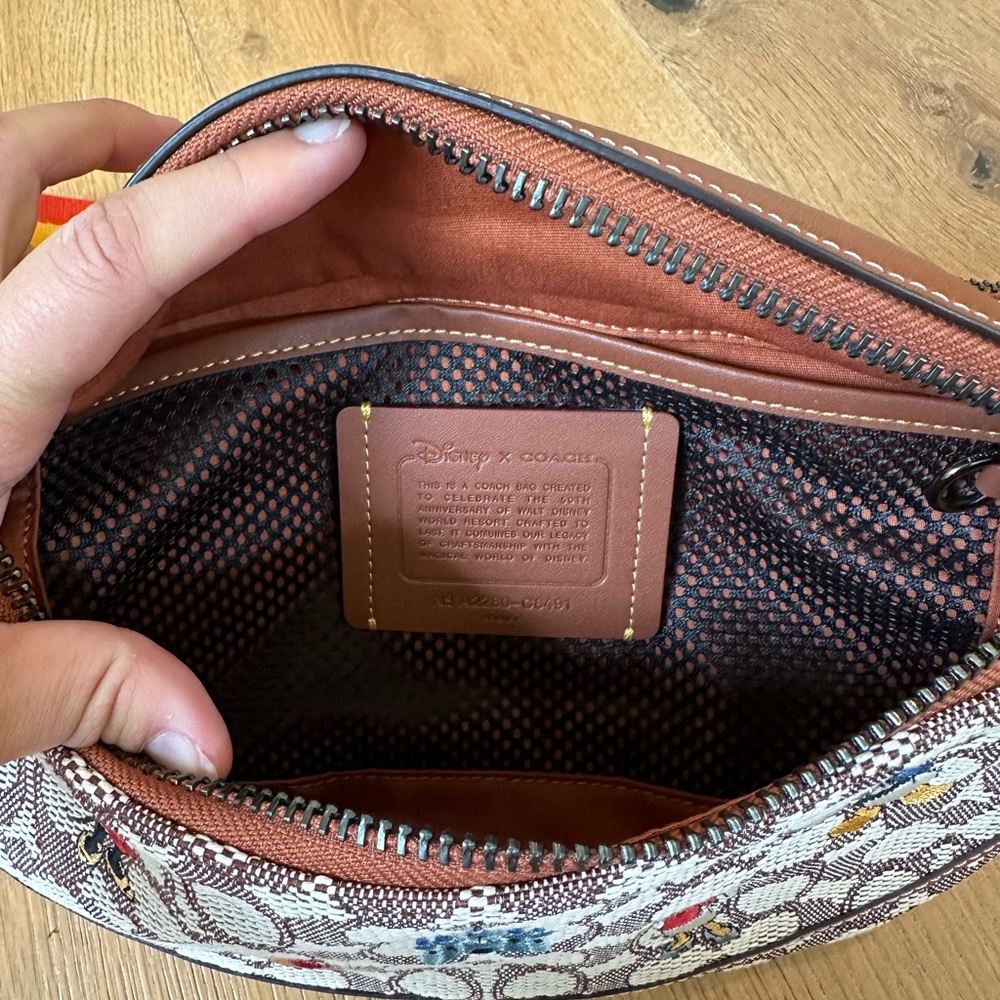 Disney X Coach League Crossbody Bag Signature Textile Jacquard Mickey Mouse - Picture 9 of 11